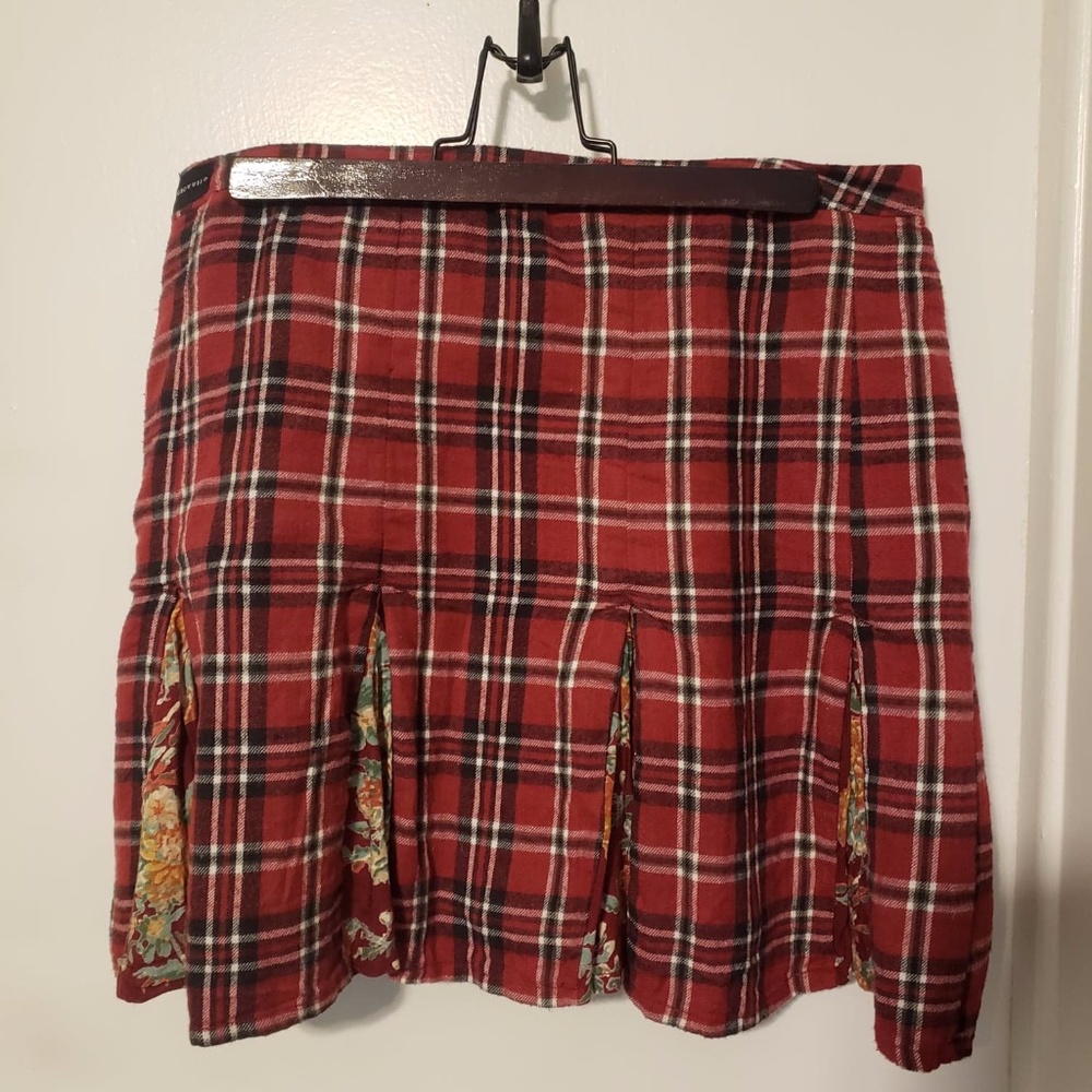 Frilled Mini skirt